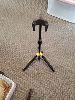Hercules Auto Grip Ukulele Stand