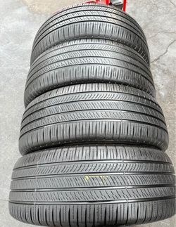 275 50 22 PIRELLI I sell this Seth of tires with 80% of Life the 4