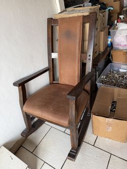 Rocking Chair 
