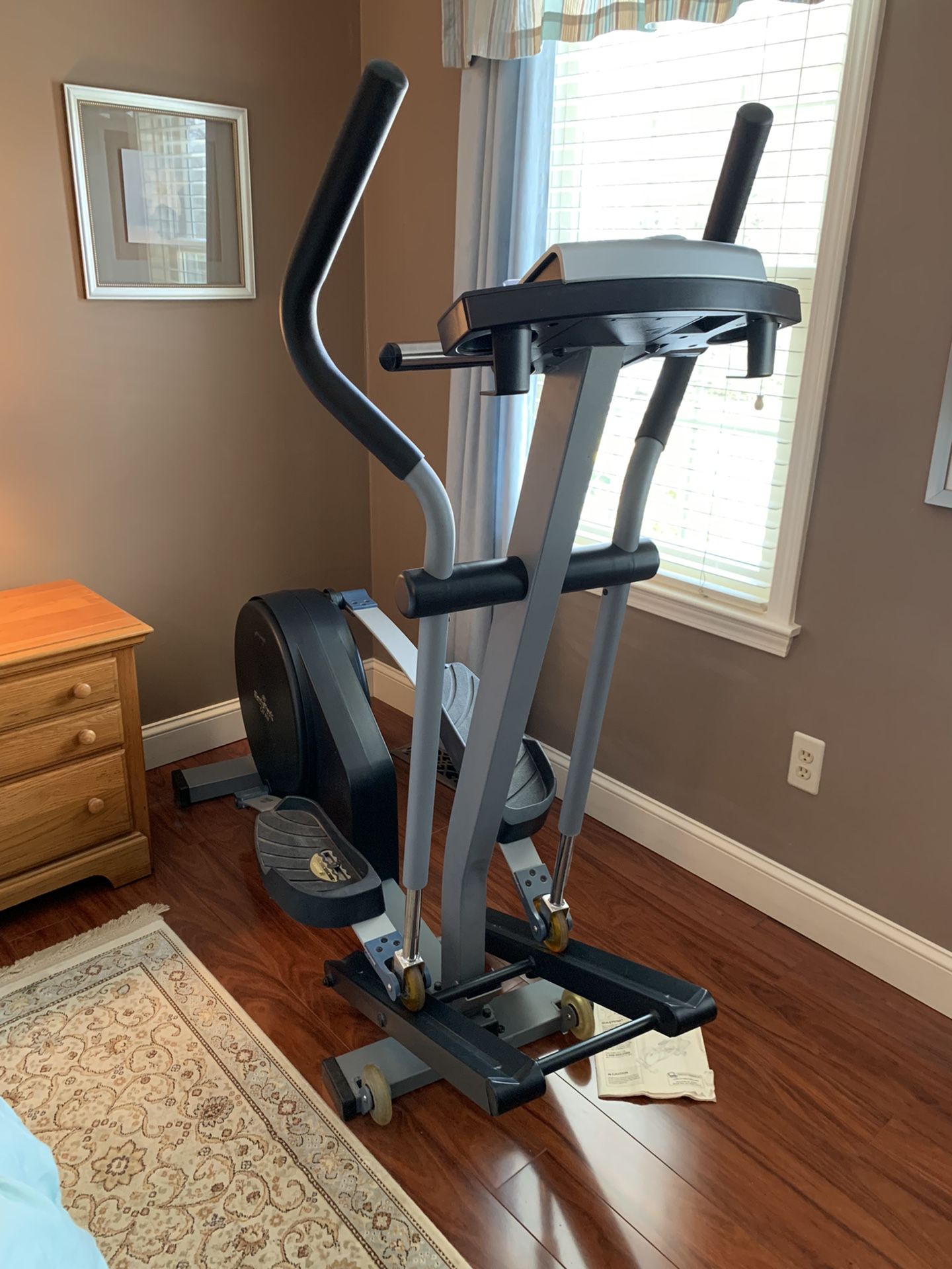 NordicTrack Elliptical CXT 910 Workout Equipment