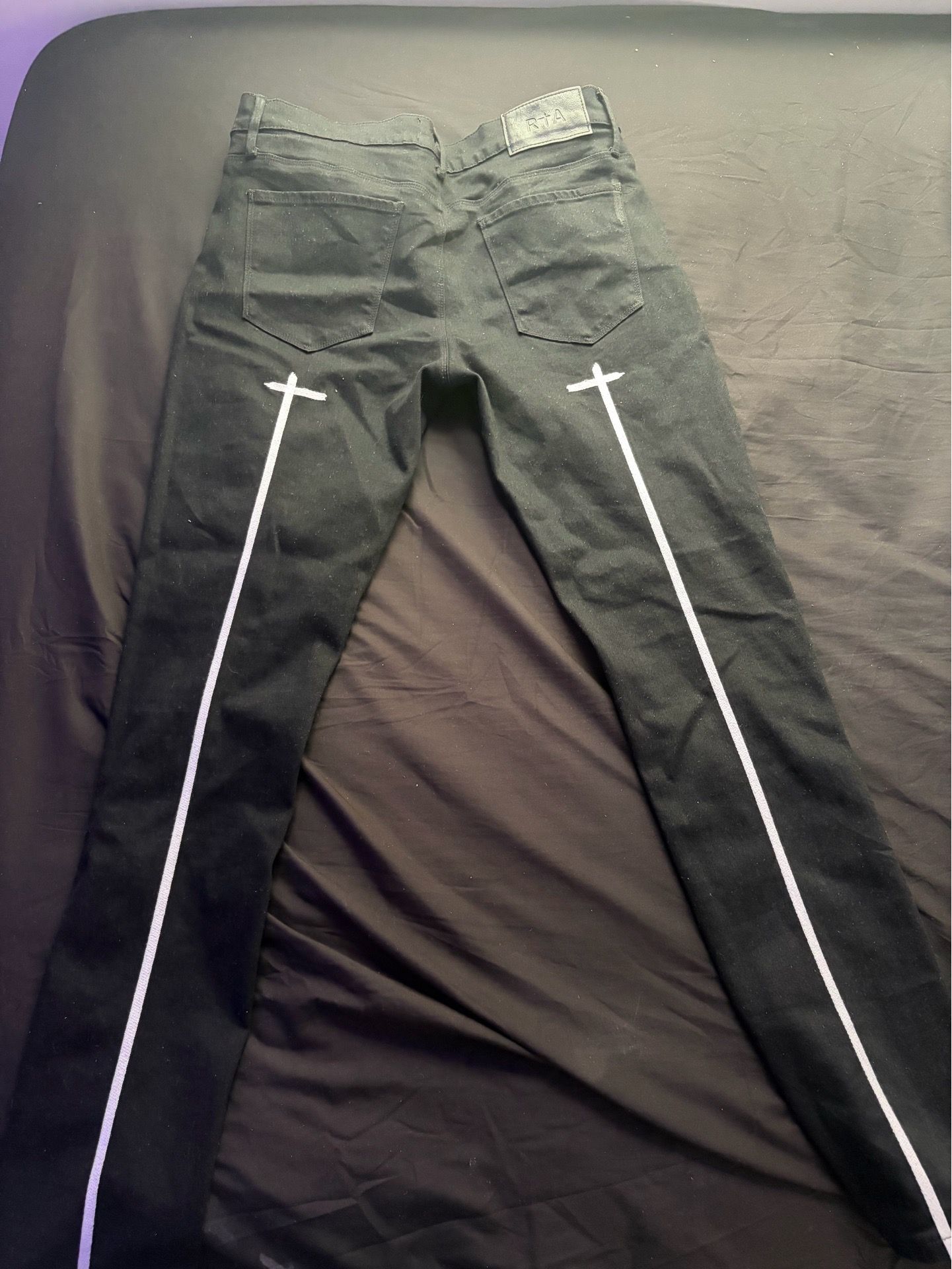 RTA sinner jeans (size 33)