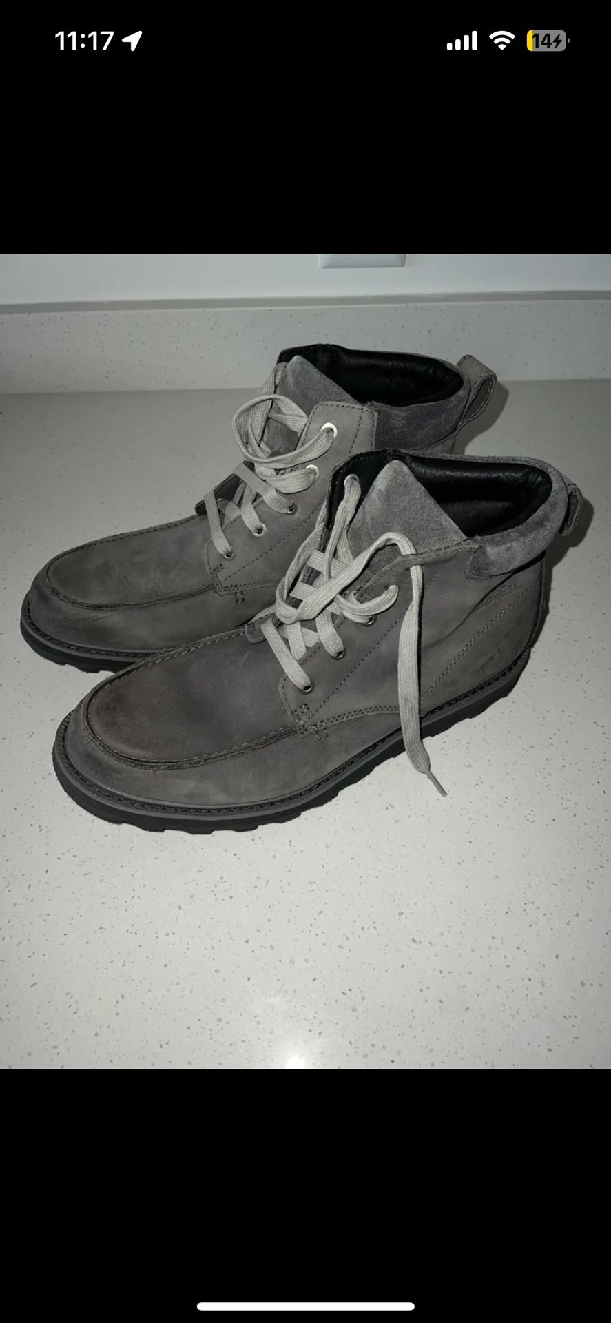 Sorel Waterproof Snow Boots Men’s Size 10