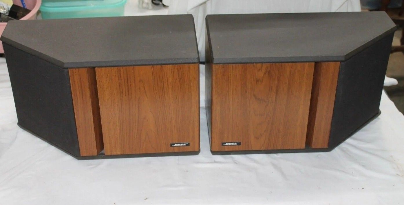 BOSE 4.2 STUDIO SPEAKERS