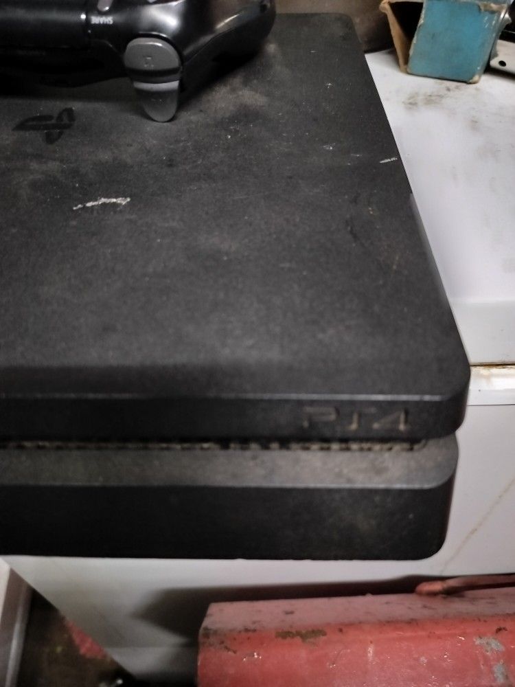 PS4 And Controller
