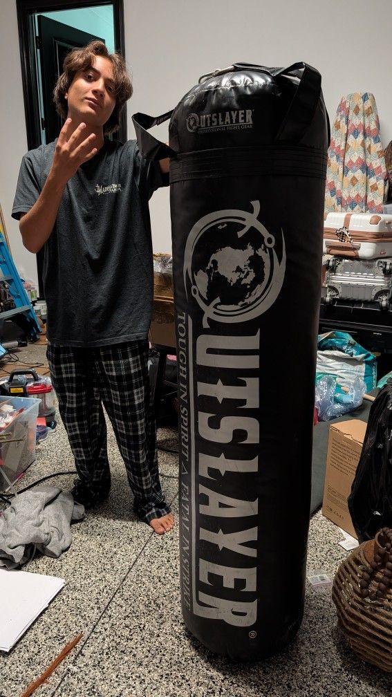 Outslayer Punching bag 