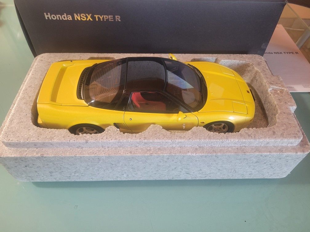 Rare AUTOart Model Car