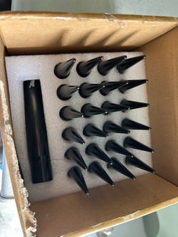 Lug nuts for Chrysler