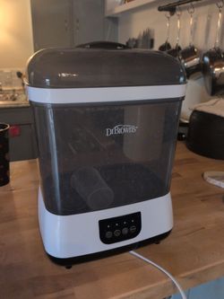 Baby bottle sterilizer Free