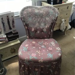 Gorgeous ! Vintage Antique Victorian Chair 