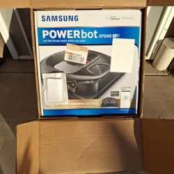 New Samsung Powerbot R7040 Vacuum 
