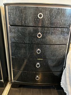 5 Drawer Chest of Drawers