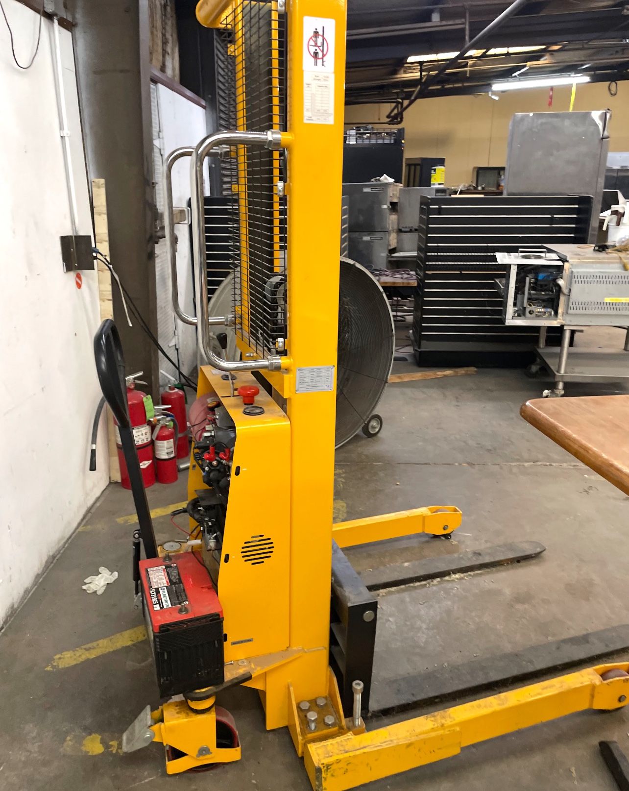 Electric Walk-Behind Pallet Stacker