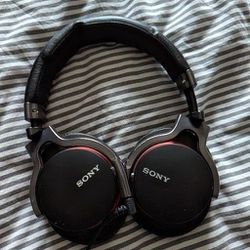 Sony MDR-1r Noise Cancelling Headphones