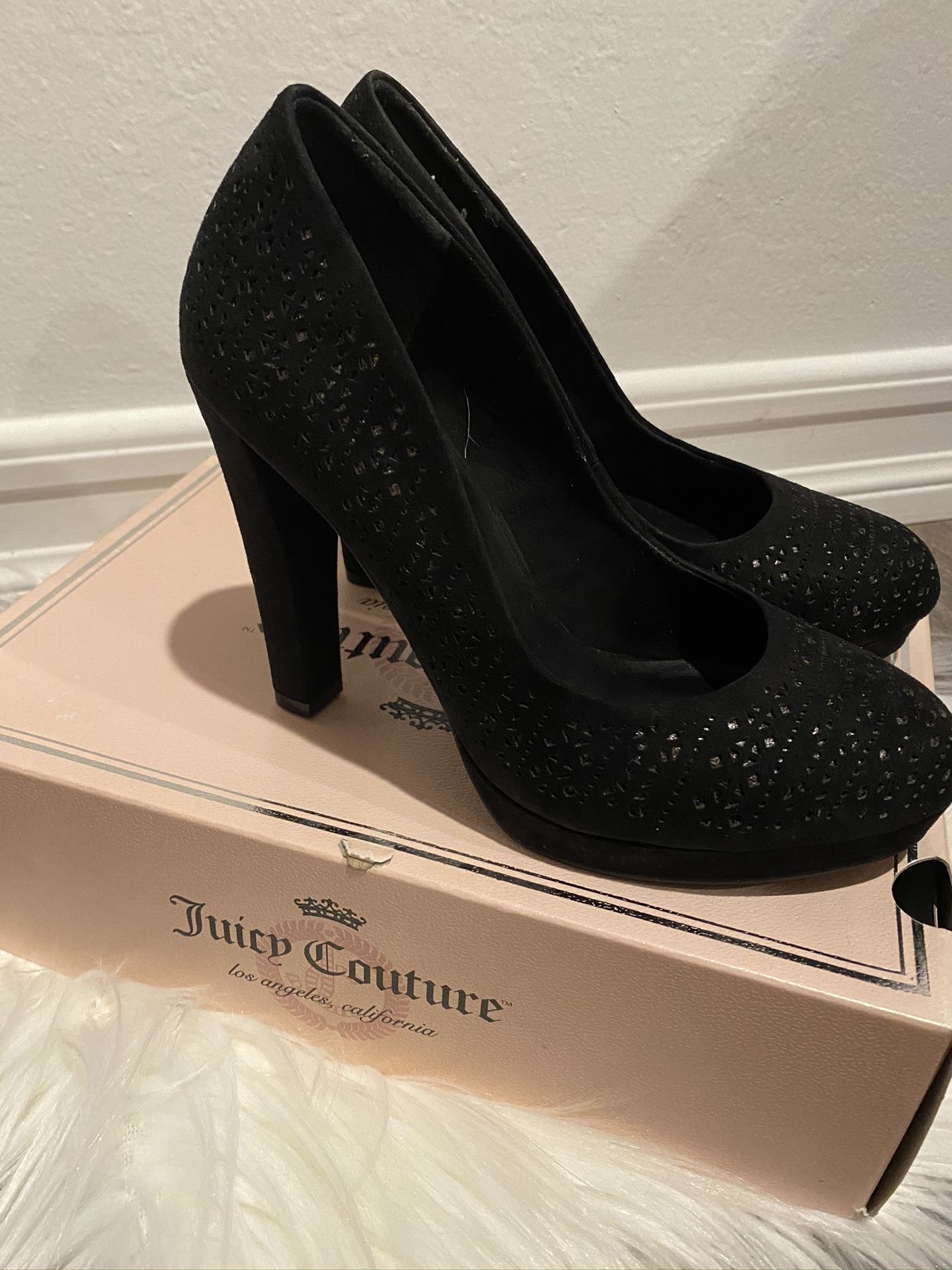 Juicy Couture black velvet pumps