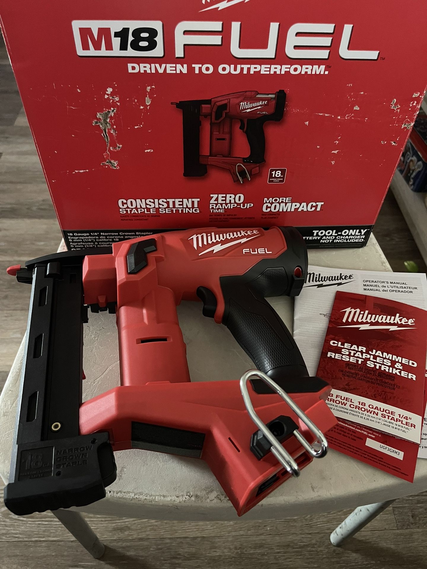 Milwaukee M18 Fuel 1/4 Narrow Crown Stapler (tool Only)