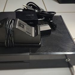 Xbox One, Dual Controller Battery Charger, 24 Inch Acer Monitor