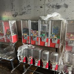 Gum  Toy Vendors.  Build A Haunted House