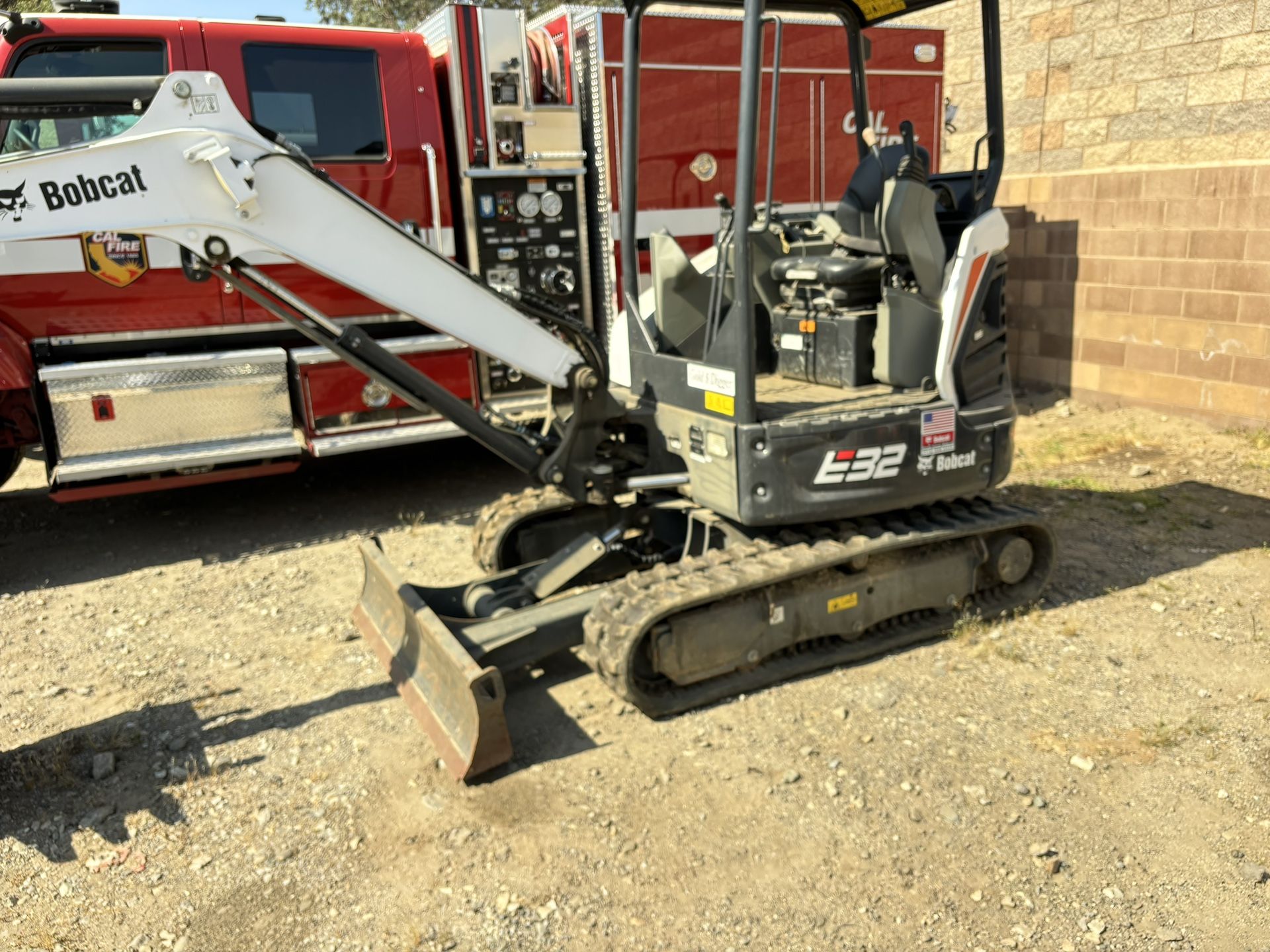 used bobcat e32