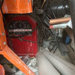 Lincoln Welding Machine Ac -225ARC Welder