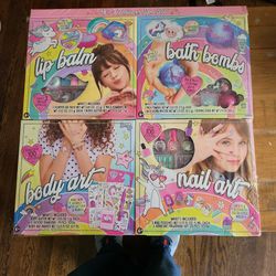 Girls Body Art Nail Art Lip Balm And Bath Bomb