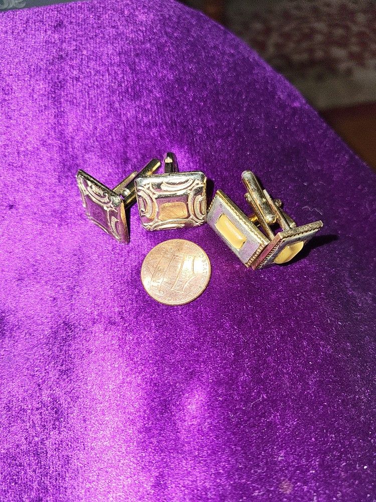 Cufflinks. 2 Pair for One Price