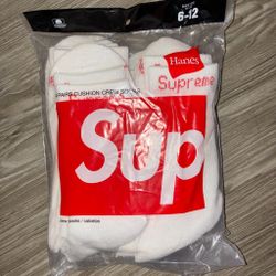Hanes Supreme Socks