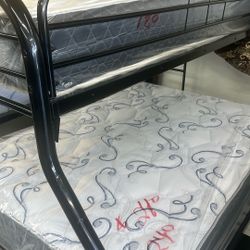 Bunk bed Full /twin mattress include