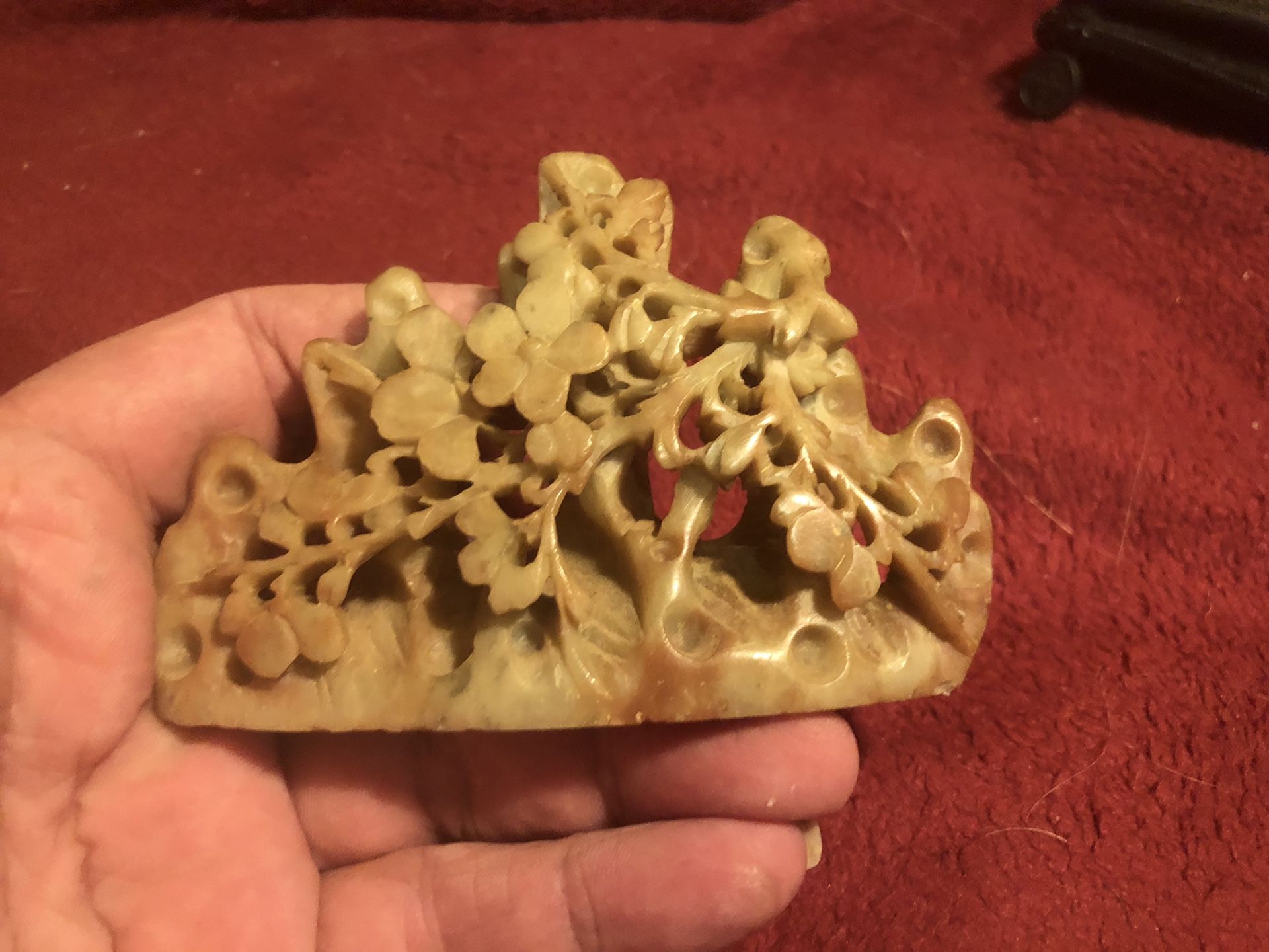 Sand stone floral motif