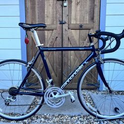 Beautiful Cannondale R500 Road Bike