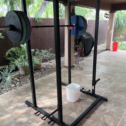 Power rack Plus Olympic Bar And Weights 