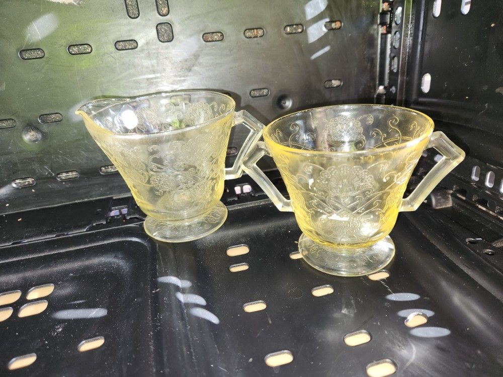 Hazel Atlas Florentine Yellow  Glass.