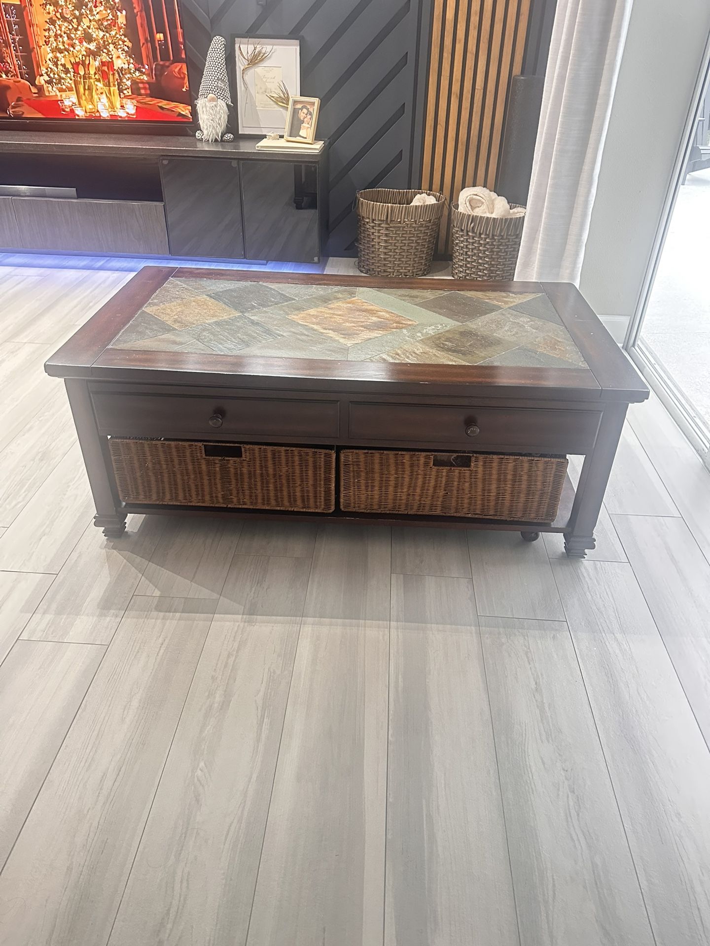 Coffee Table Great Condition