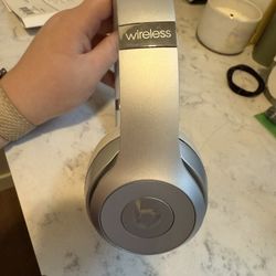 Silver Beats Solo 3