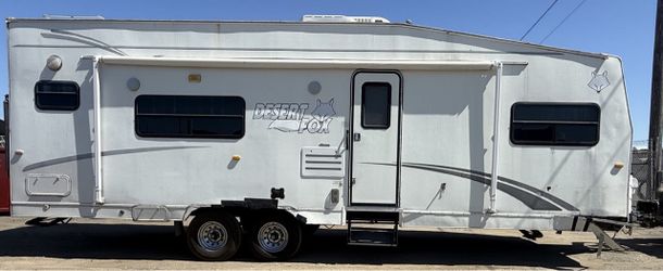 2005 Desert fox toy hauler 28KS (28’)