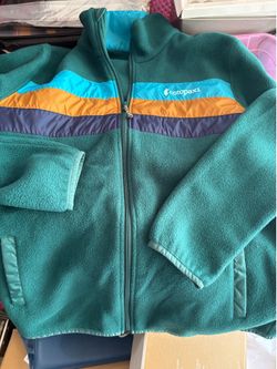 Mens Size Medium Cotopaxi fleece zip up