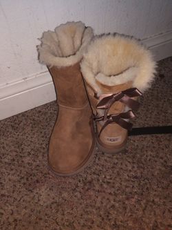 UGGs BoOts