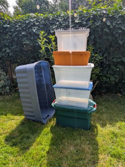 Mixed Lot of 6 Plastic Storage Bins