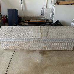 Truck Tool Box (Aluminum)