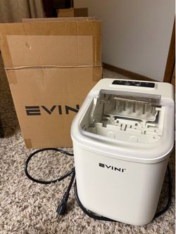 Portable countertop ice maker machine