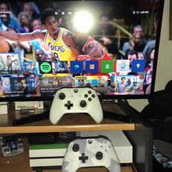 Xbox One S, Onn 20inch Monitor, Call Of Duty Black Ops 4, 2 Xbox Controller 