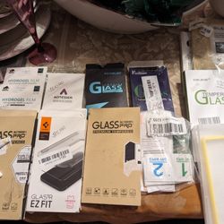 Different Kinds Of Screens Protector For iPhones 