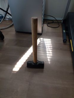 12 pounds wooden sledge hammer