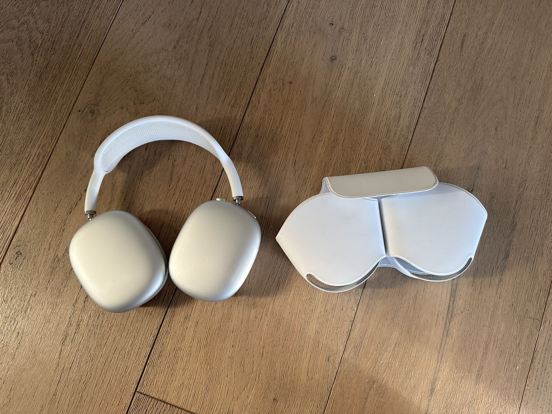 Apple AirPod Pro Headphones