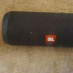 Black Jbl Flip 3 Bluetooth Speaker.  Working. 
