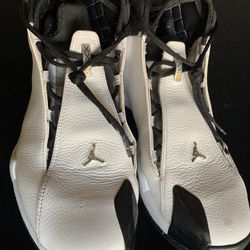 Air Jordan XXI PE - RARE - Size 11 Like New!