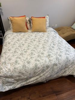Queen size box frame and mattress