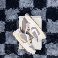 Travis Scott x Air Jordan 1 Retro Low OG ‘Reverse Mocha