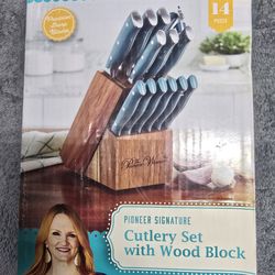 The pioneer woman pioneer signature 14-piece stainless steel knife block set tel