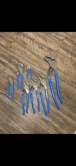 Full set of channellocks