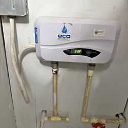 Eco Smart Tankless Water Heater!!! $175